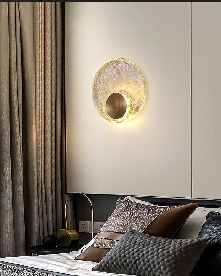 Bulbo Wall lamp