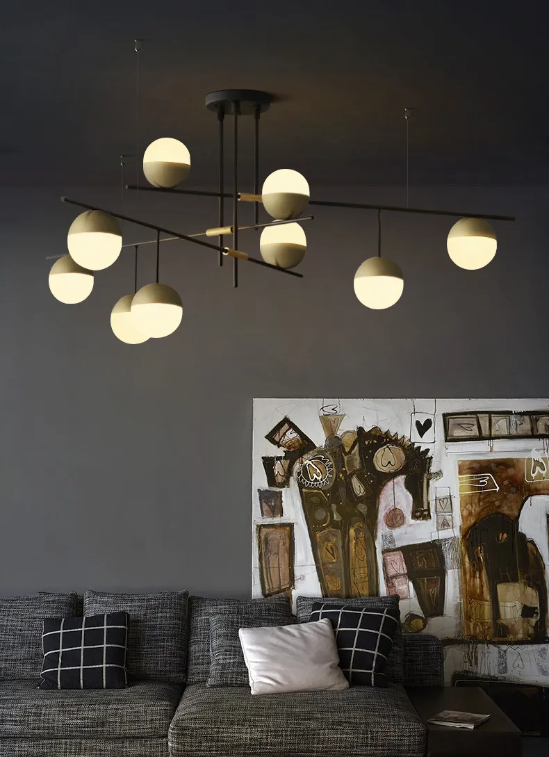 Lesto Chandelier