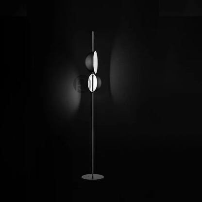 Zevie floor lamp