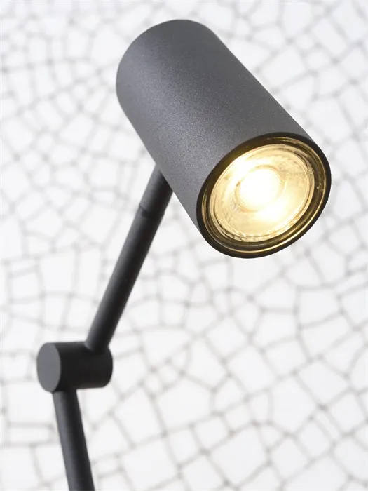 Zev Floor lamp