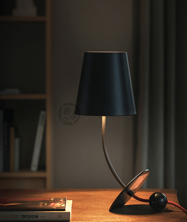 Paaras Table lamp